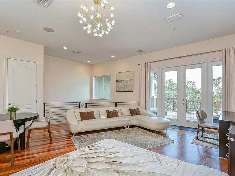 4907 Bayshore Blvd #105 — Photo 29