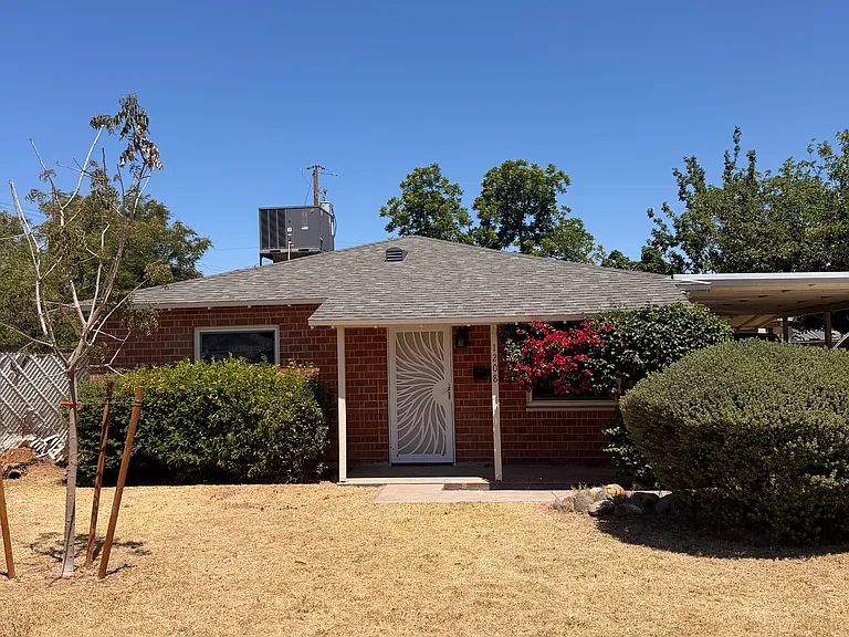 1208 E Colter St — Photo 1