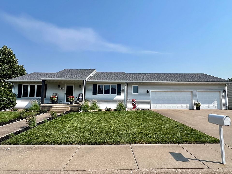 1st image of 908 Winchester Dr