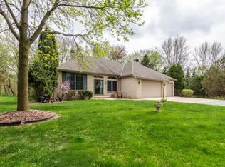 5953 Birch Creek Rd, De Pere, WI 54115