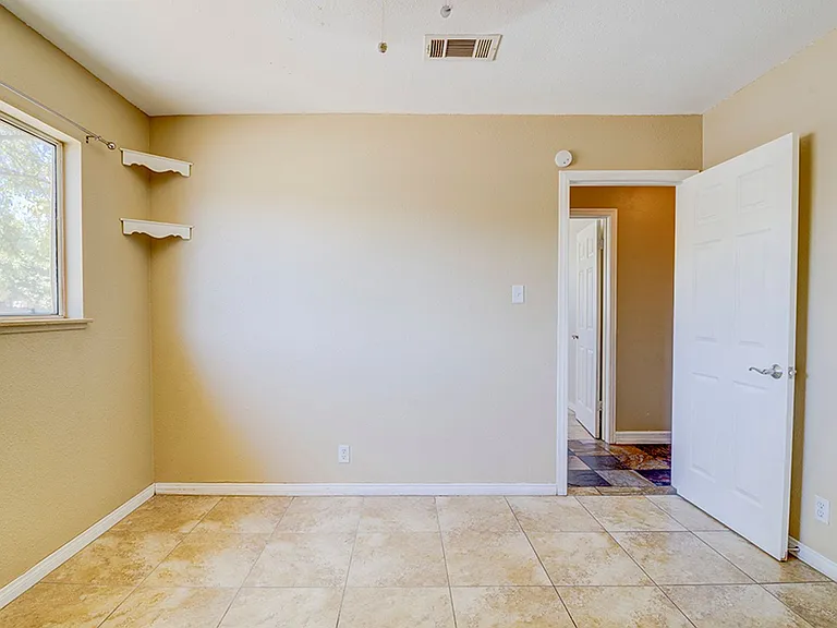 3990 Syracuse Dr — Photo 41
