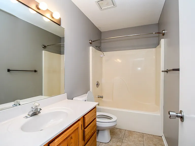 117 Hollyridge Ln — Photo 21