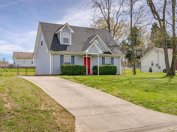 2nd image of 2833 Summertree Ln