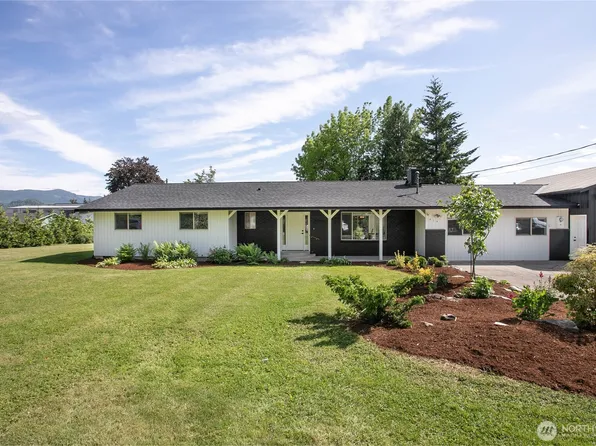 319 Vancouver Street, Sumas, WA 98295