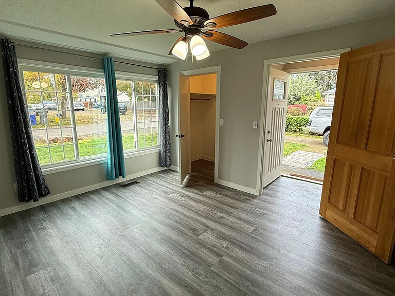 2800 SE 115th Ave — Photo 5
