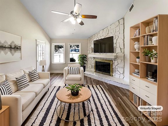 2nd image of 4808 Cedar Ct