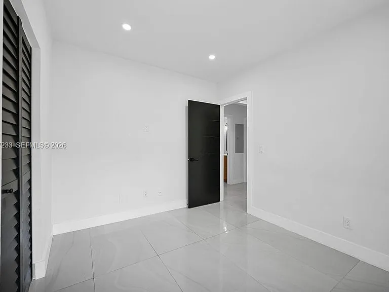 570 NW 48th St — Photo 8