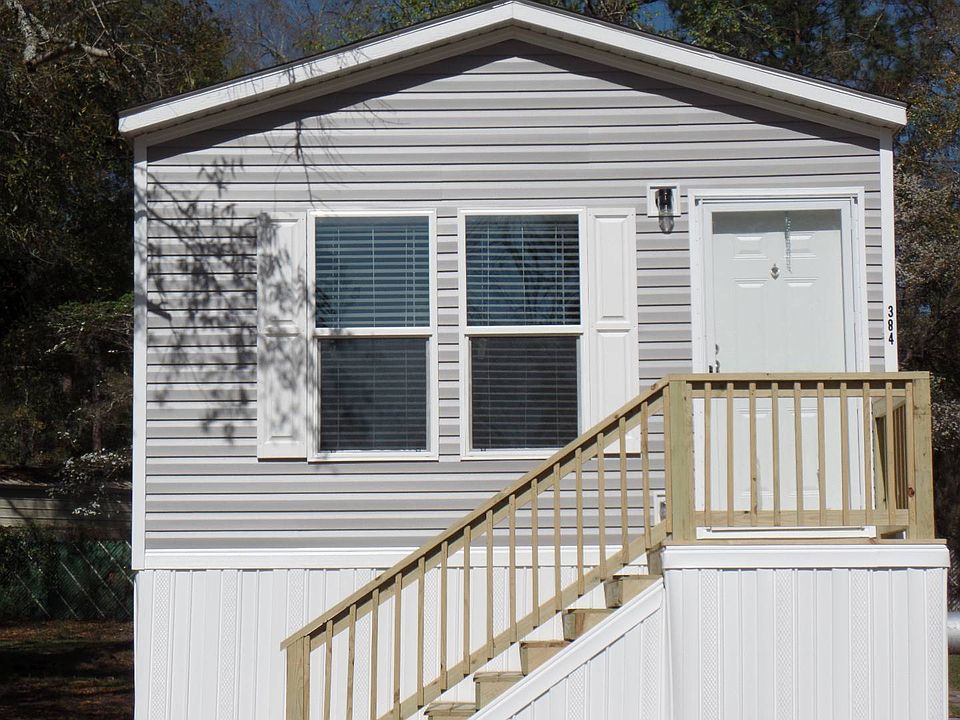 1st image of 384 Bayhead Dr
