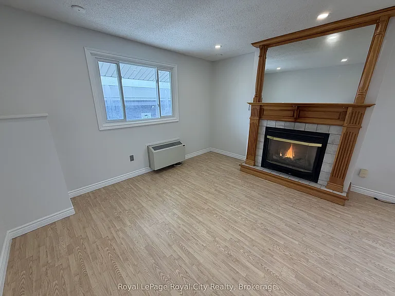 245 Speedvale Ave W #2 — Photo 14