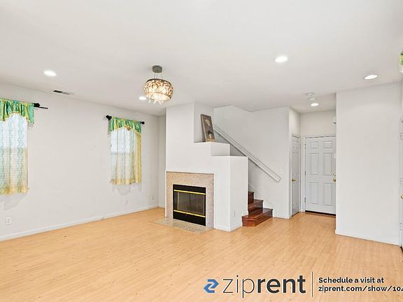 4th image of 2189 Esperanca Ave