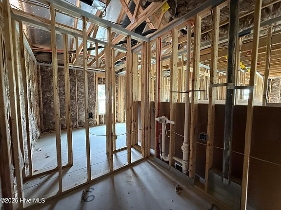 5th image of 37 Fiddleneck Court