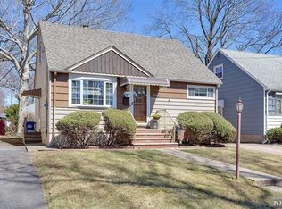 496 W Anderson St, Hackensack, NJ 07601