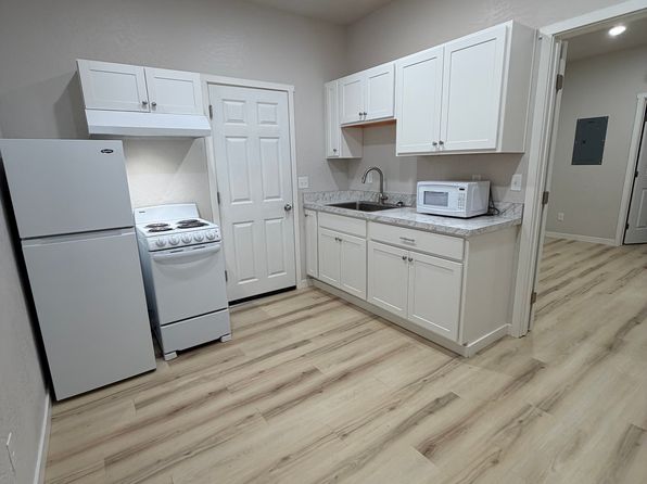 910 Main Ave #5