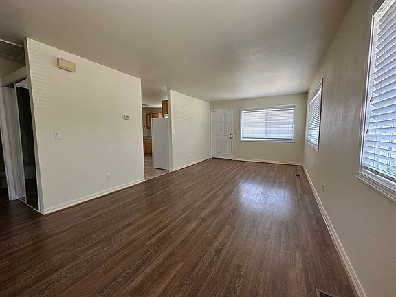 5th image of 738-744 W Oregon Ave #738