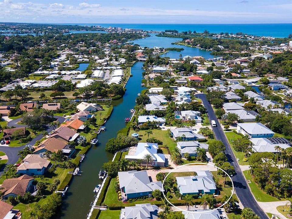 1st image of 370 Dolphin Shores Cir