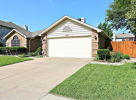 2nd image of 5202 Alta Vista Ln