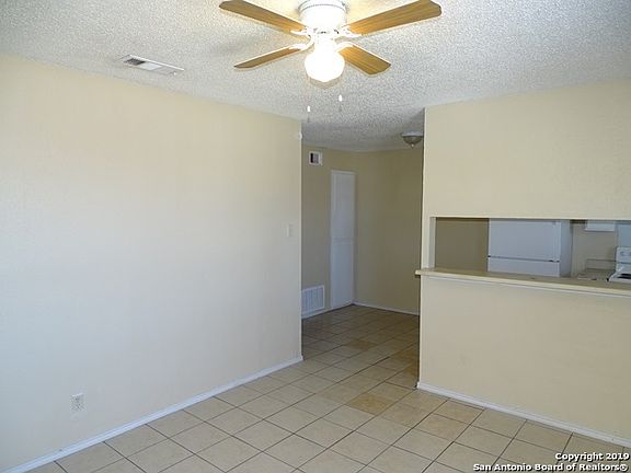 3rd image of 1051 Gillette Blvd APT 302