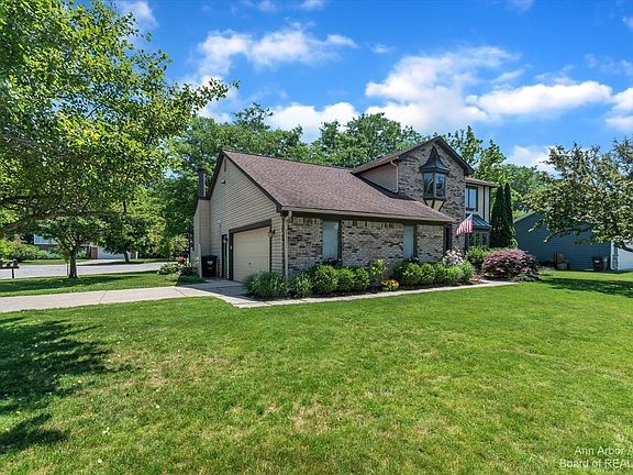 2nd image of 451 Dunnington Dr
