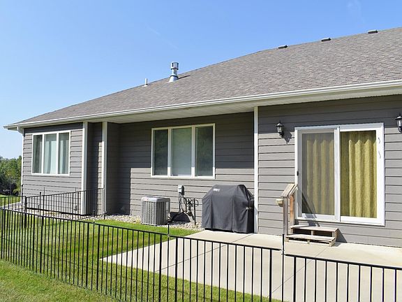 4th image of 4250 Fremar Dr