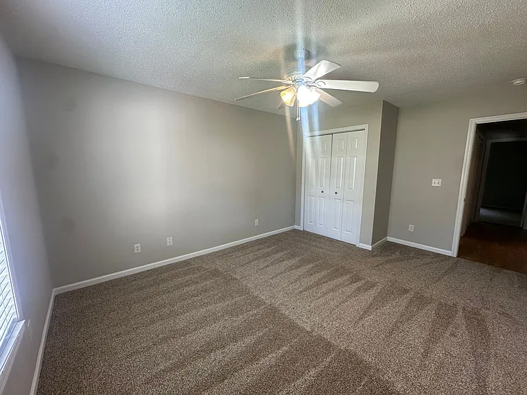306 Bernard Couch Dr — Photo 10
