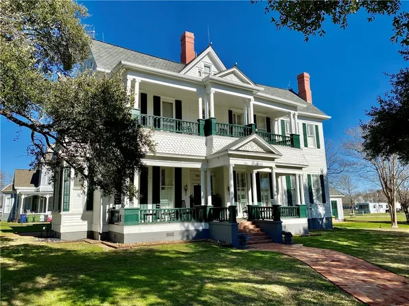 502 E Texas St, Calvert, TX 77837