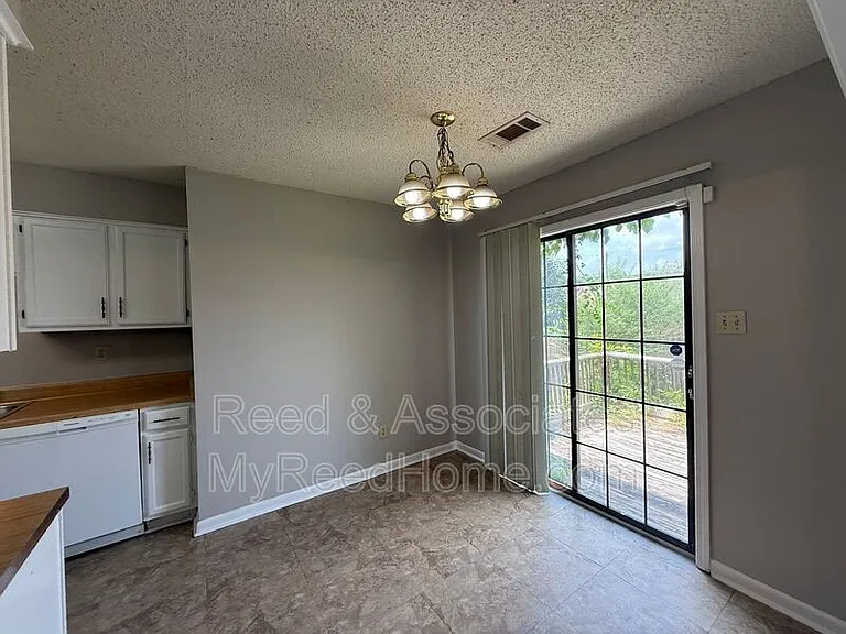 6556 Birch Hollow Dr — Photo 8
