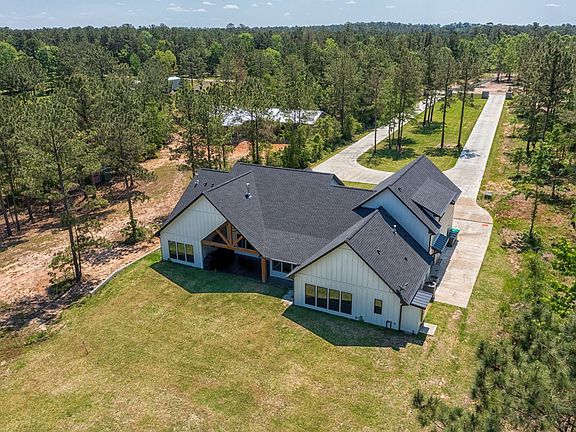 3rd image of 656 Private Road 8356