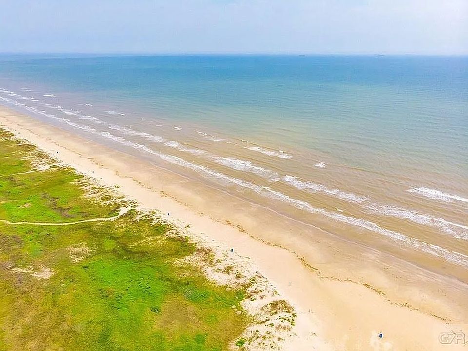 2nd image of 823 Ramsar Rd