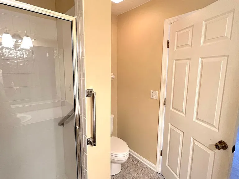 122 Parkview Dr — Photo 23