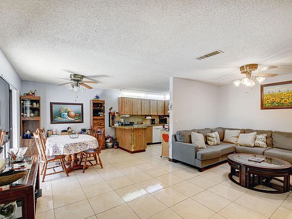 2nd image of 1574 Forest Lakes Cir Circle #A