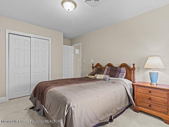 4th image of 24 Capri Court