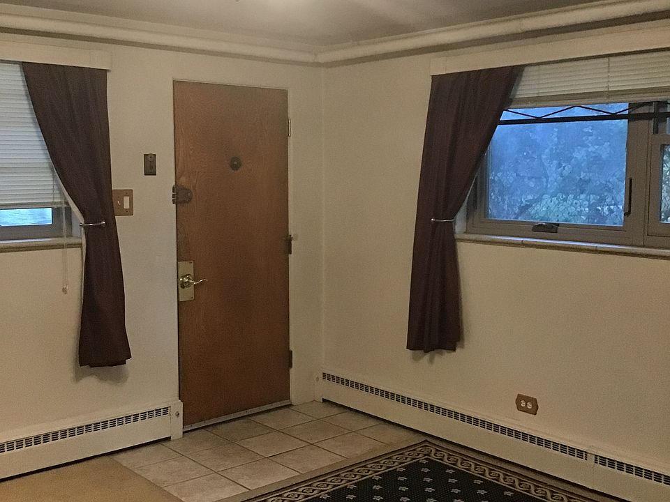 2nd image of 2140 S Clarkson St #1