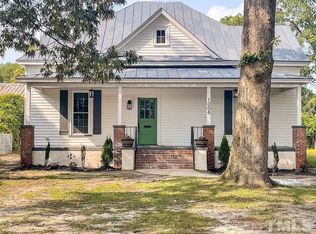 1006 W Broad St, Dunn, NC 28334