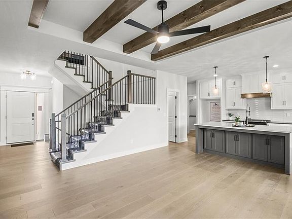 7th image of this home