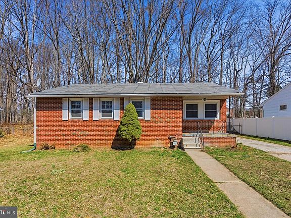 2nd image of 9110 Meadow Heights Rd