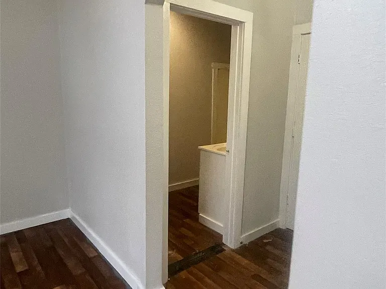 1108 W McCarty Ln #A — Photo 8