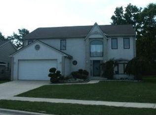 1607 Denbigh Dr, Columbus, OH 43220