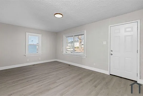 2056 Coleridge Dr — Photo 16