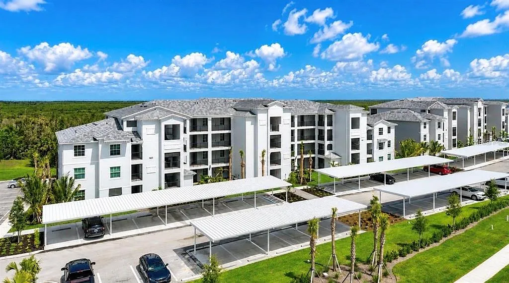 2 bed, 2.0 bath, 1120 sqft, $1,740 — Photo 4