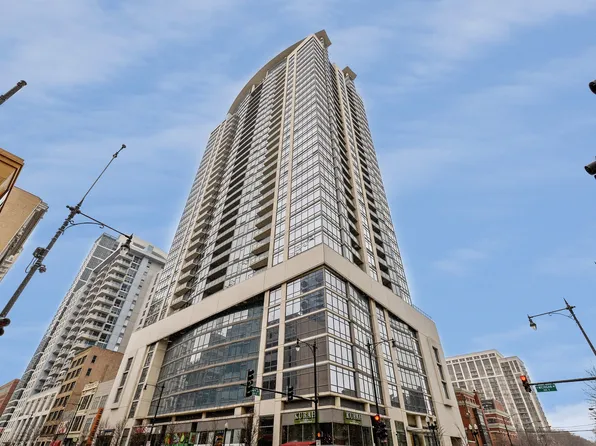 100 E 14th St, Chicago, IL