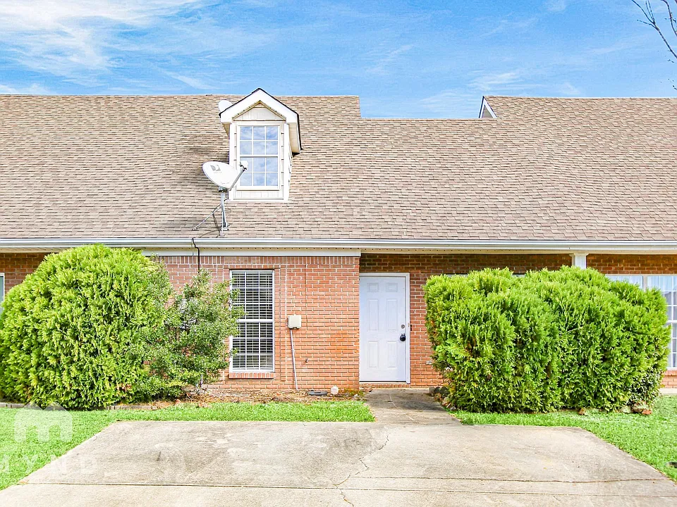 508 Waterford Lake Cir