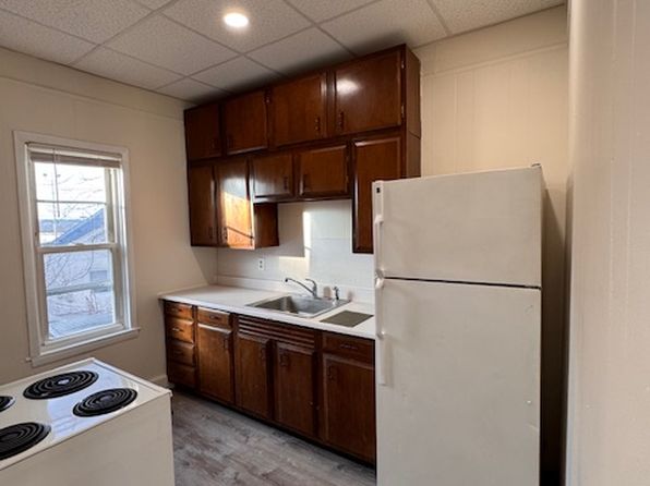 151 Pidge Ave Floor 1