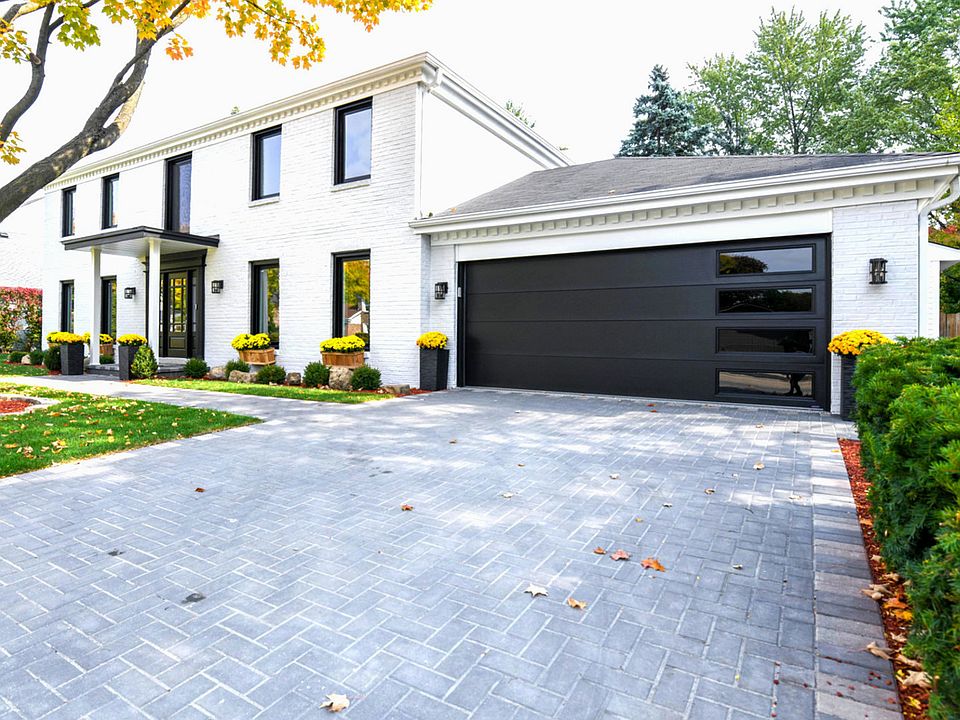 1st image of 2327 Cambridge Dr