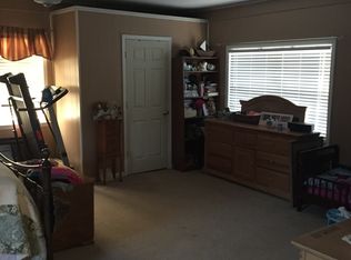 2811 Dean Still Rd, Blackshear, GA 31516