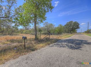 445 Single Oak, Seguin, TX 78155