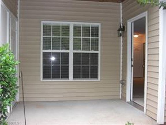 2nd image of 1912 Salem Bluff Dr