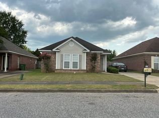 6944 Sandfield Dr, Montgomery, AL 36117
