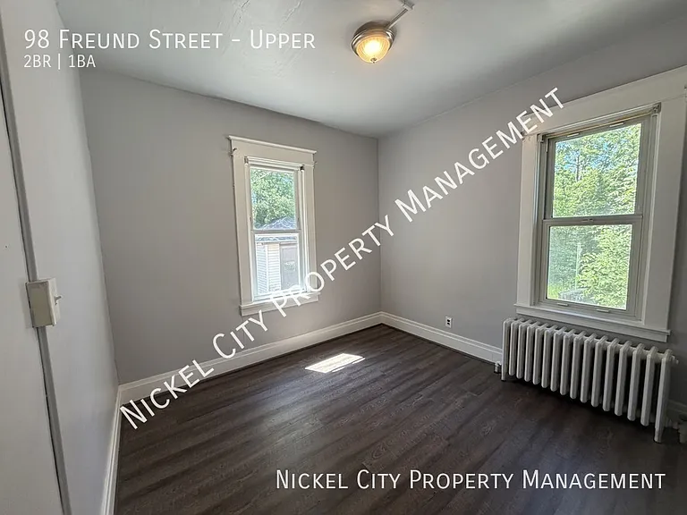 98 Freund St #UPPER — Photo 6