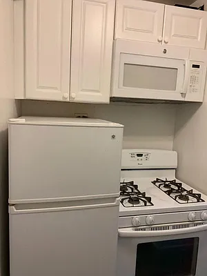 Rented by Chartwell Forest Hills Realty | media 28