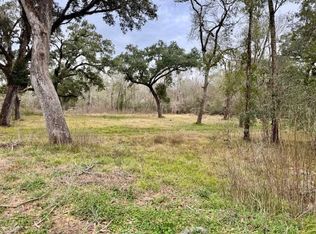 3747 County Road 611, Angleton, TX 77515